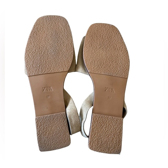 Zara Suede Flat Sandals Neutral Tan Square Toe Stud Detail EU 39 US 8.5 - Picture 12 of 12